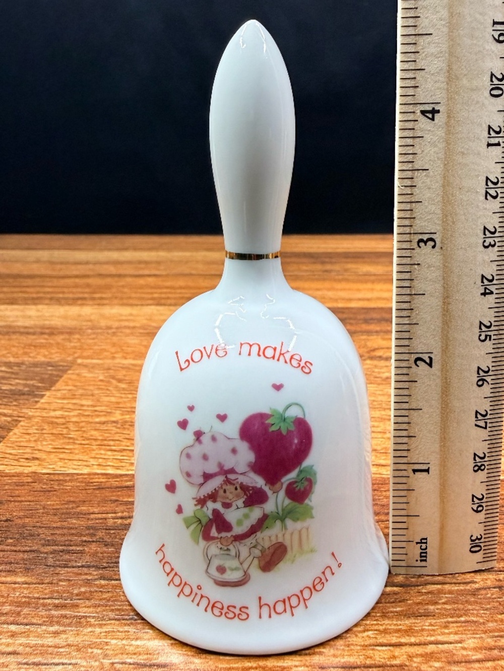 DESIGNERS COLLECTION Strawberry Shortcake “Love makes happiness happen!” Bell - Picture 6 of 11
